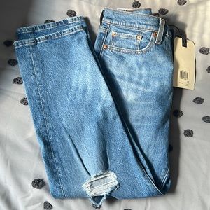 NWT Levi’s Wedgie Straight jeans